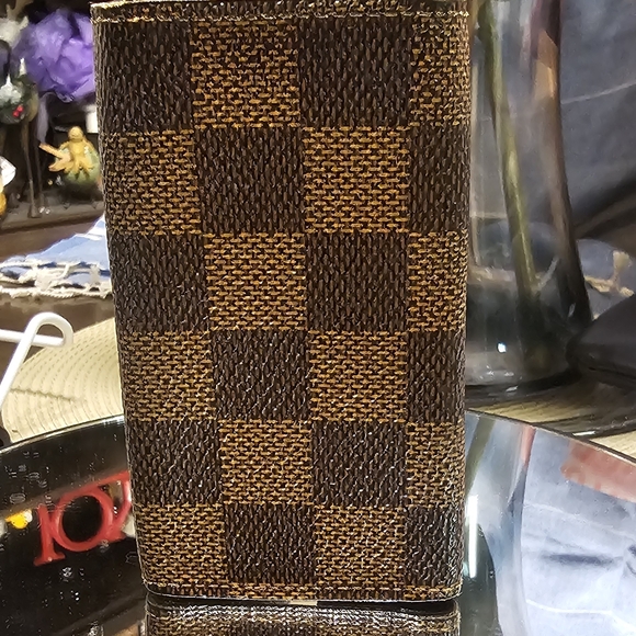 Luis Vuitton key case - Picture 7 of 7